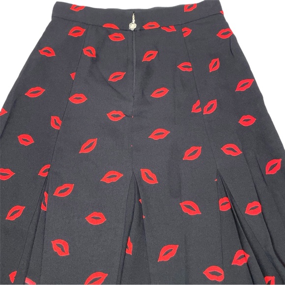 Kate Spade Lips Kisses Printed Skirt Sz 00 - Picture 3 of 9